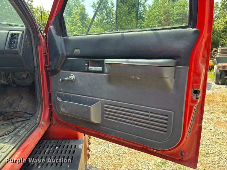 image for item FC1967 1993 Chevrolet C7 Kodiak fuel truck