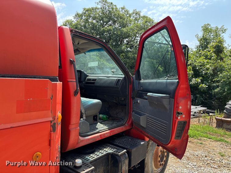 image for item FC1967 1993 Chevrolet C7 Kodiak fuel truck