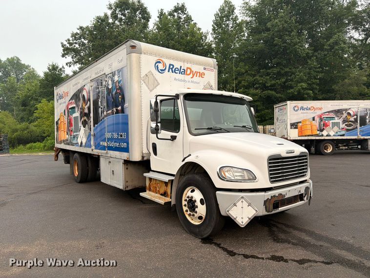 image for item FC3251 2014 Freightliner Business Class M2 box truck