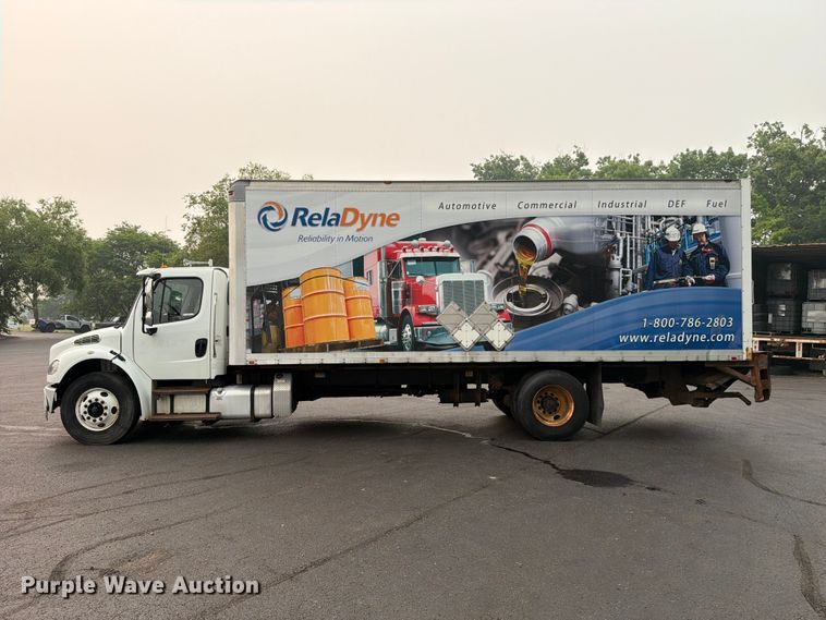 image for item FC3251 2014 Freightliner Business Class M2 box truck