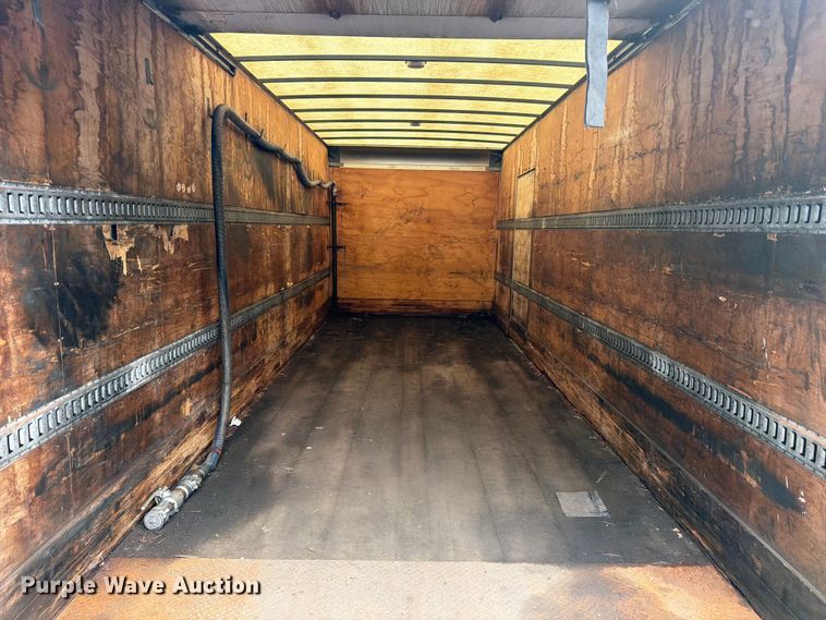 image for item FC3251 2014 Freightliner Business Class M2 box truck