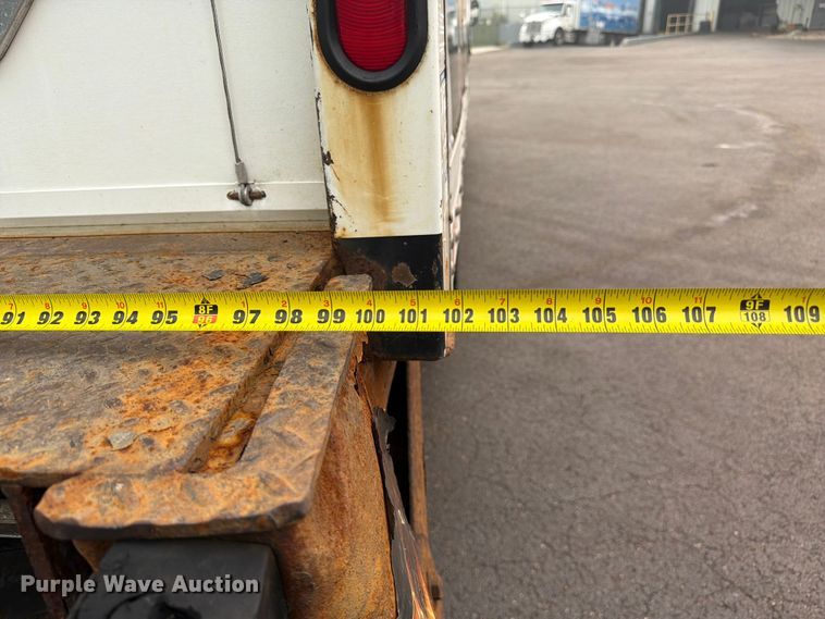 image for item FC3251 2014 Freightliner Business Class M2 box truck