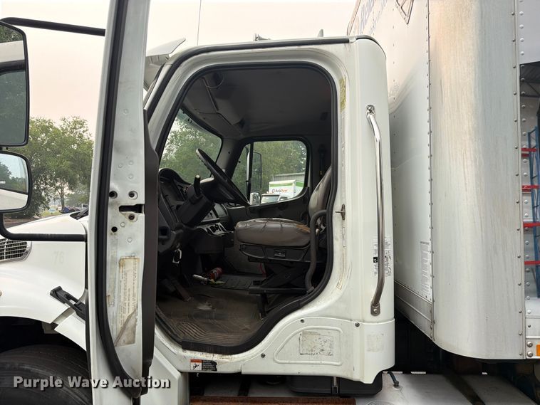 image for item FC3251 2014 Freightliner Business Class M2 box truck