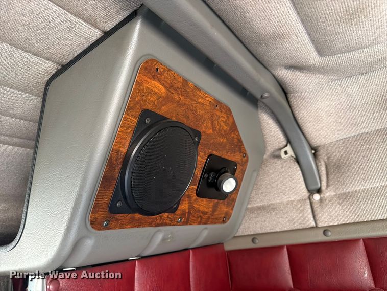 image for item FC3253 2003 Peterbilt 379 semi truck
