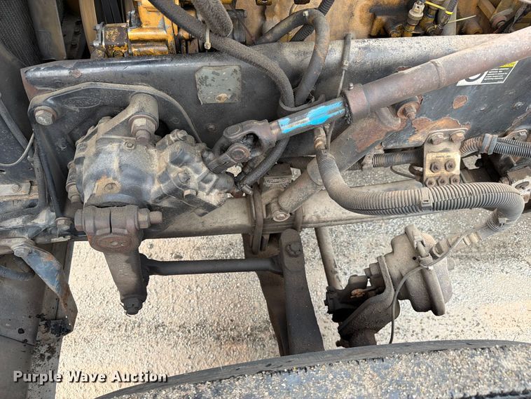 image for item FC3253 2003 Peterbilt 379 semi truck