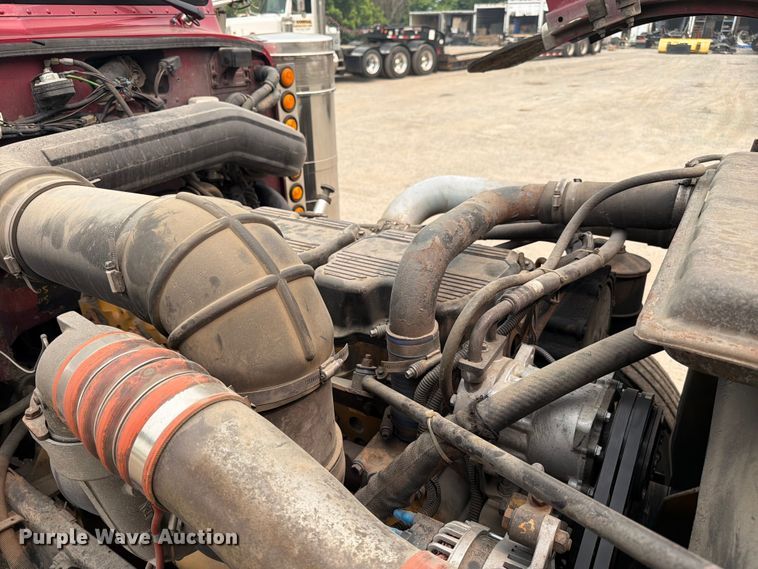 image for item FC3253 2003 Peterbilt 379 semi truck
