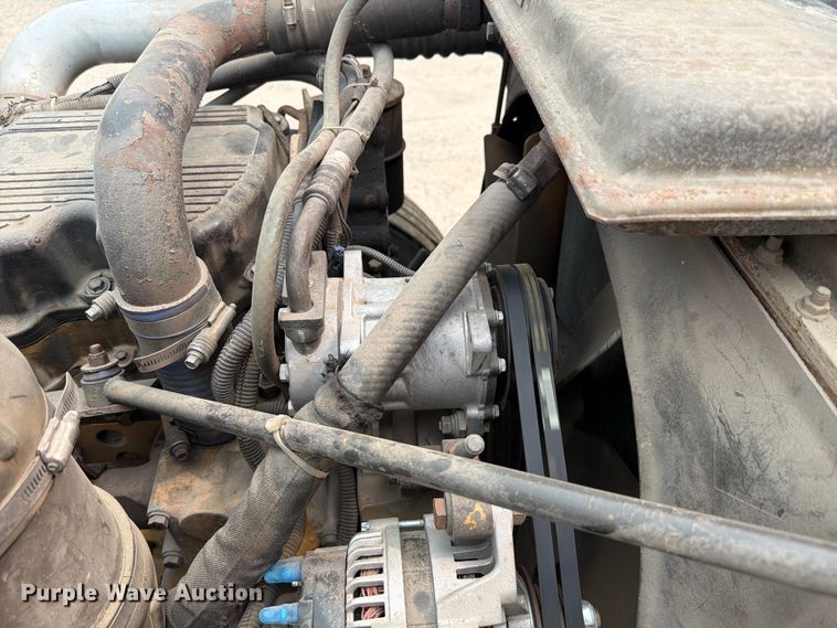 image for item FC3253 2003 Peterbilt 379 semi truck