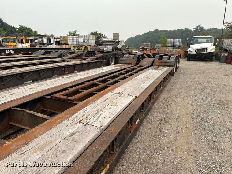 image for item FC3254 2006 X-l Specialized Trailers XL102HDC lowboy equipment trailer