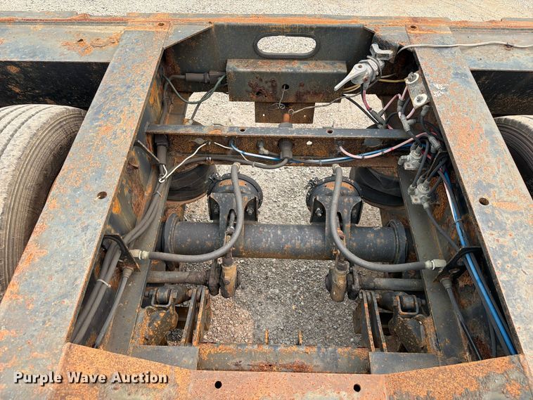 image for item FC3254 2006 X-l Specialized Trailers XL102HDC lowboy equipment trailer