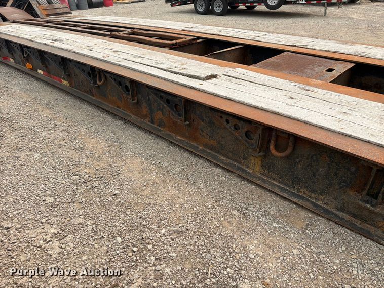 image for item FC3254 2006 X-l Specialized Trailers XL102HDC lowboy equipment trailer