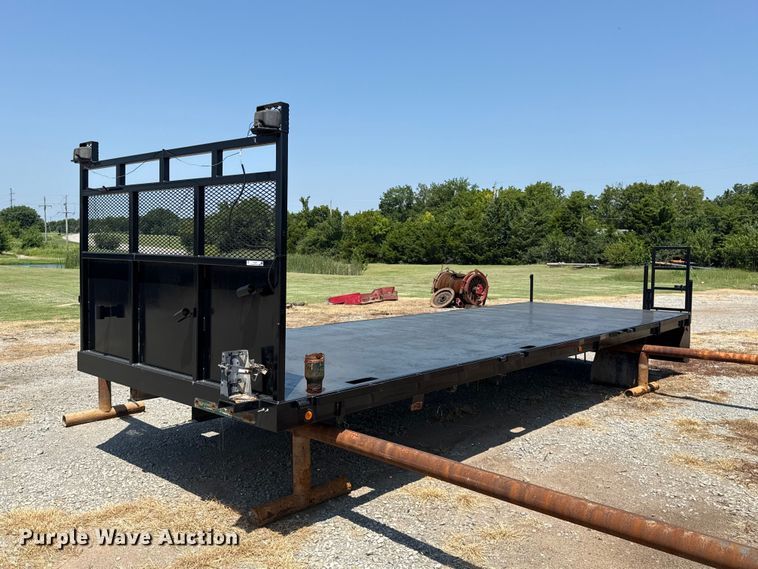 Flatbed