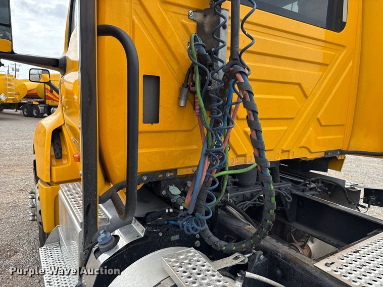 image for item FC4047 2023 International LT625 semi truck