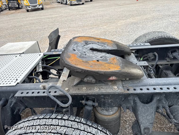 image for item FC4047 2023 International LT625 semi truck