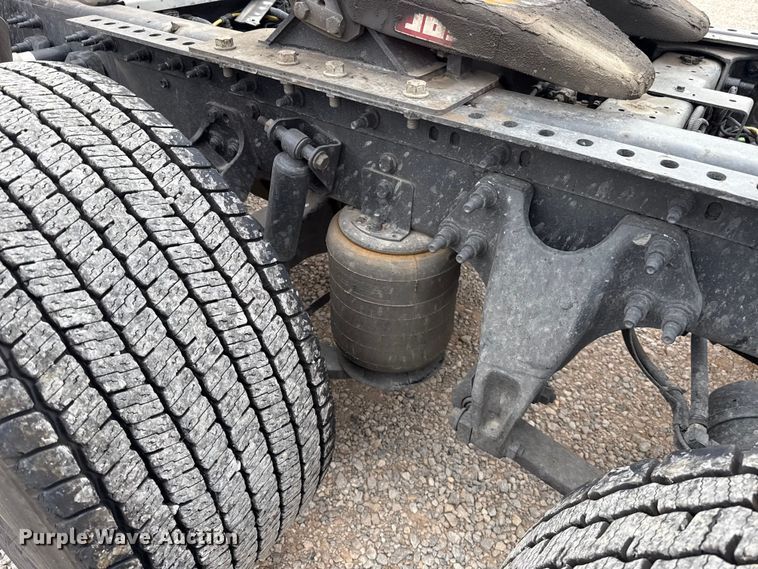image for item FC4047 2023 International LT625 semi truck