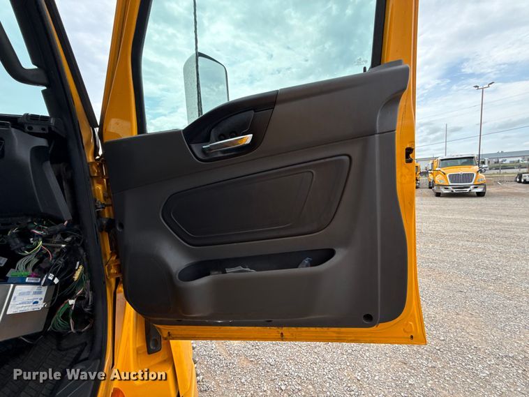 image for item FC4047 2023 International LT625 semi truck