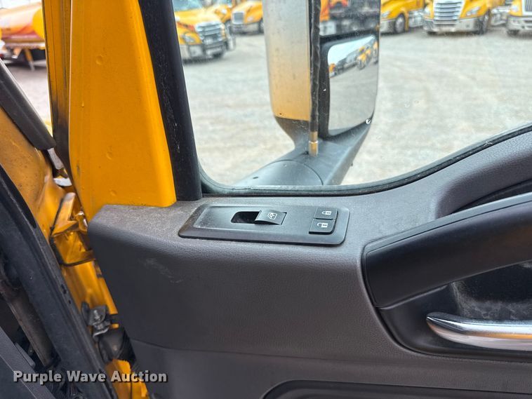 image for item FC4047 2023 International LT625 semi truck