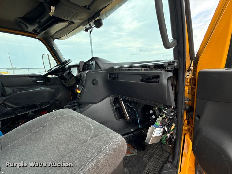 image for item FC4047 2023 International LT625 semi truck