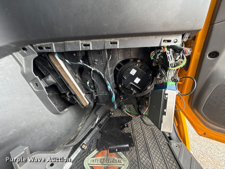 image for item FC4047 2023 International LT625 semi truck