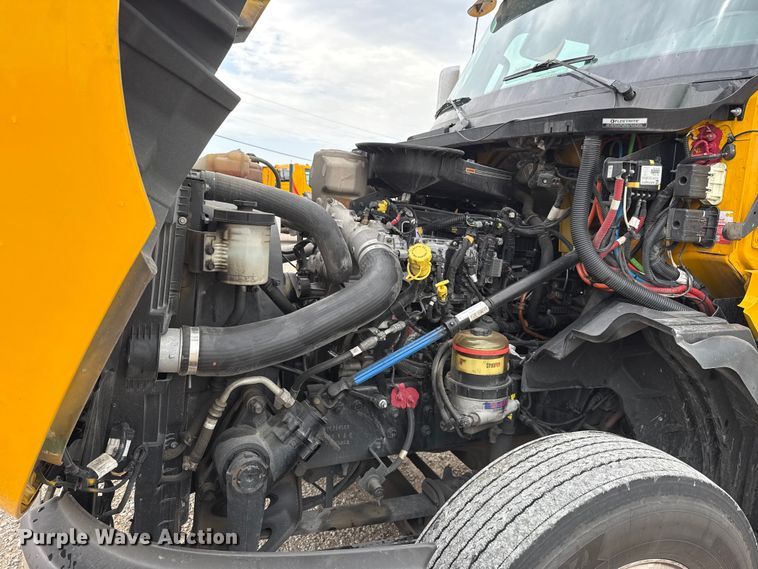 image for item FC4047 2023 International LT625 semi truck