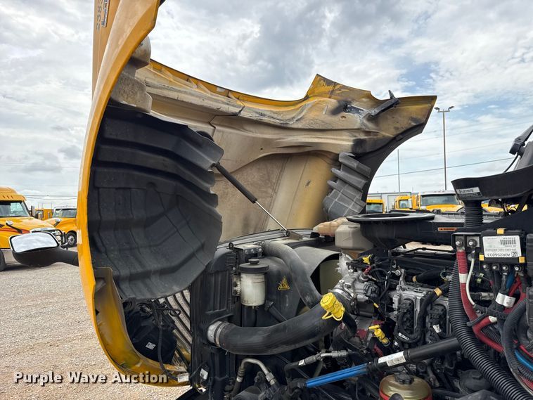 image for item FC4047 2023 International LT625 semi truck