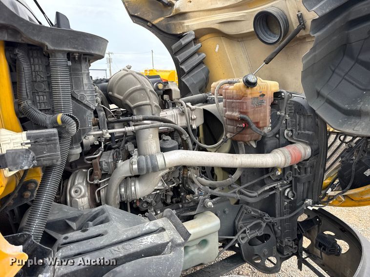 image for item FC4047 2023 International LT625 semi truck