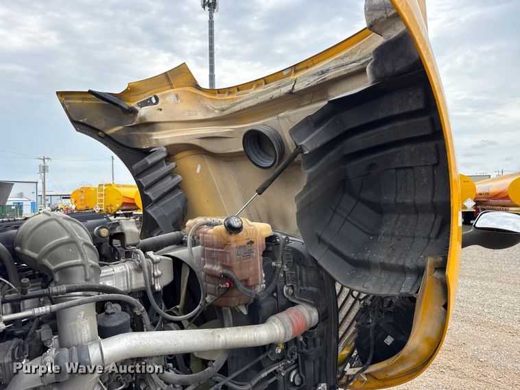 image for item FC4047 2023 International LT625 semi truck