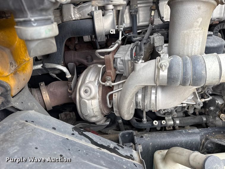 image for item FC4047 2023 International LT625 semi truck