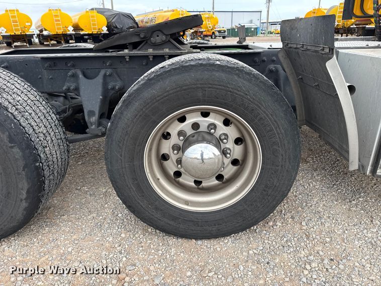 image for item FC4047 2023 International LT625 semi truck