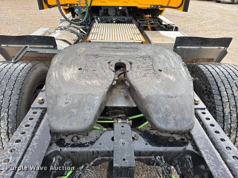 image for item FC4048 2023 International LT625 semi truck