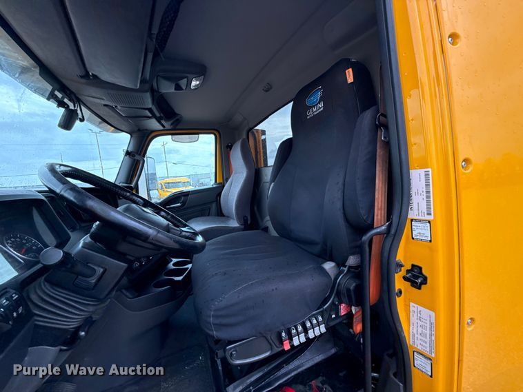 image for item FC4048 2023 International LT625 semi truck