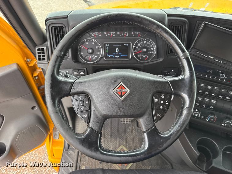 image for item FC4048 2023 International LT625 semi truck
