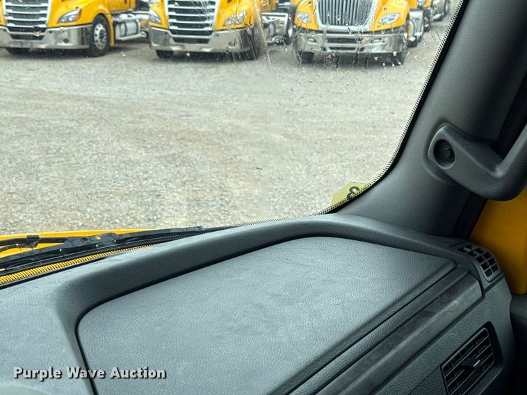 image for item FC4048 2023 International LT625 semi truck