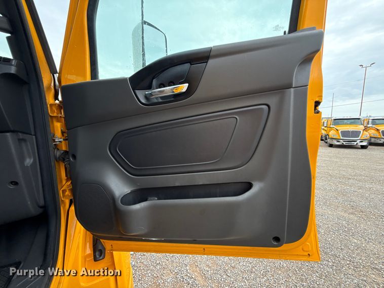 image for item FC4048 2023 International LT625 semi truck
