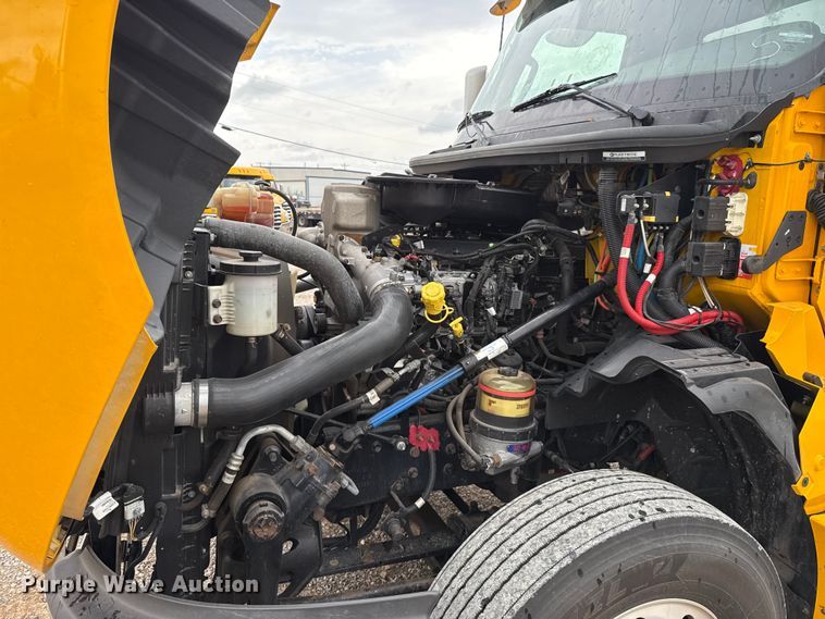 image for item FC4048 2023 International LT625 semi truck