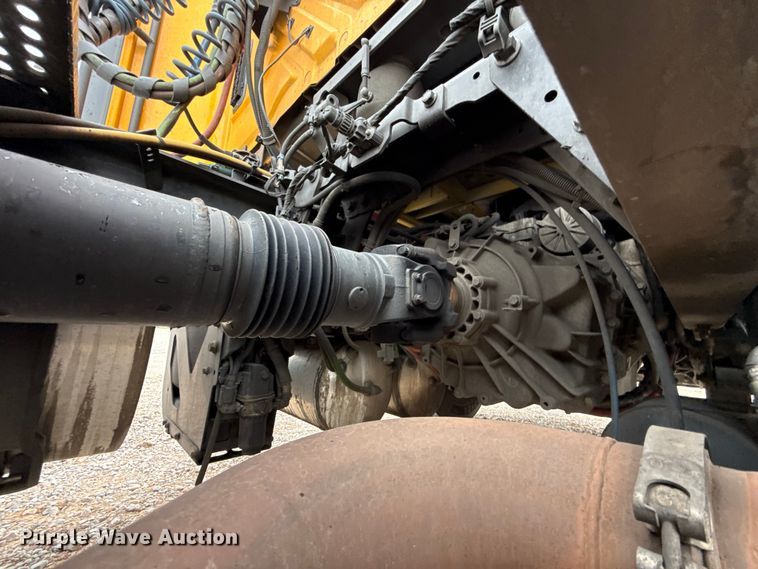 image for item FC4049 2024 International LT625 semi truck