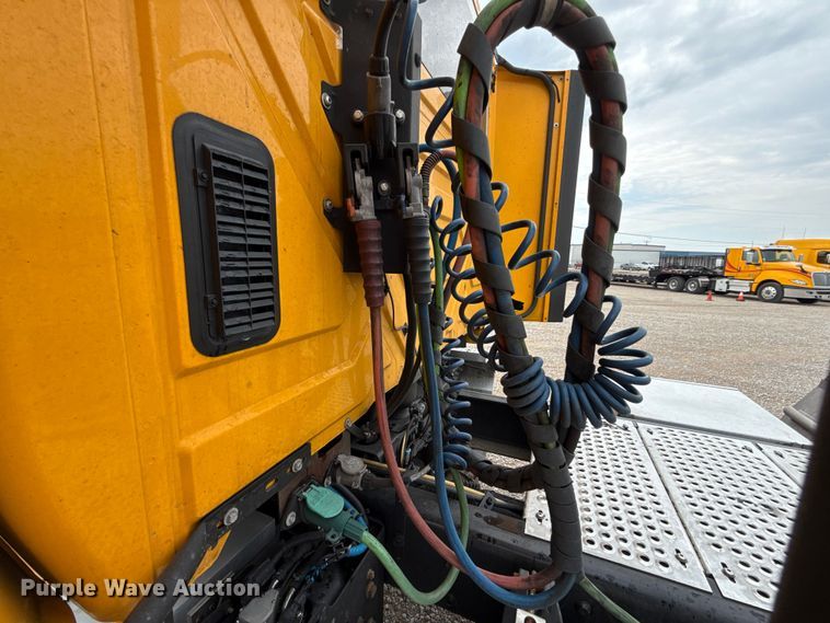 image for item FC4049 2024 International LT625 semi truck