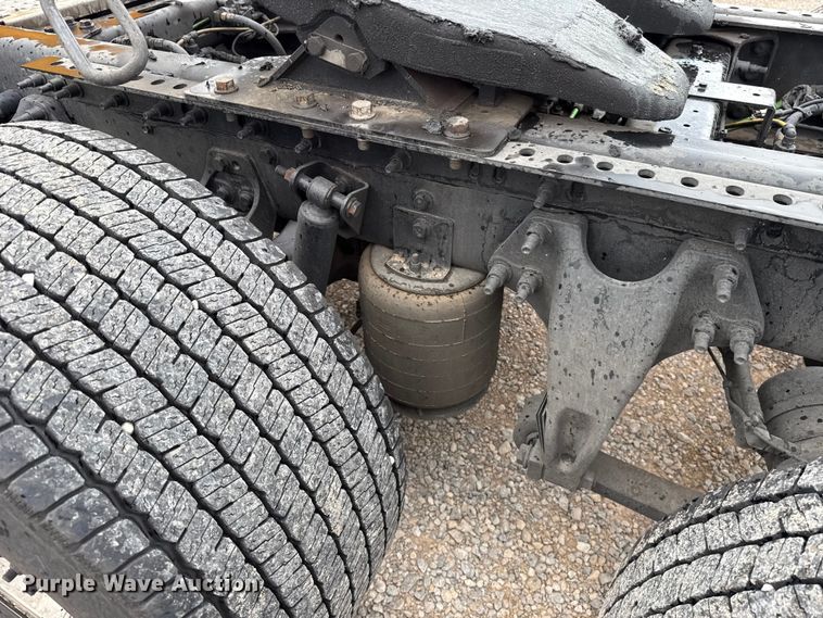 image for item FC4049 2024 International LT625 semi truck