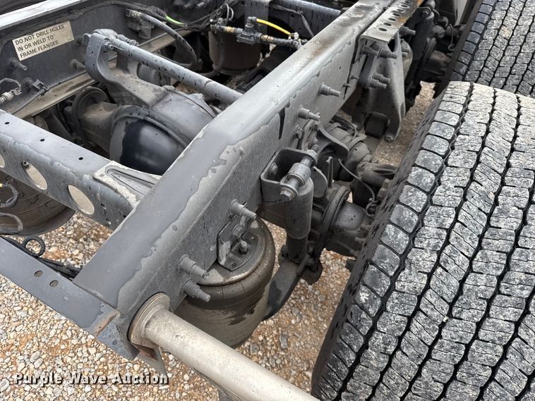 image for item FC4049 2024 International LT625 semi truck