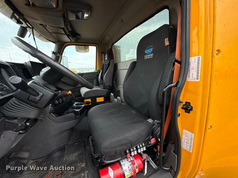 image for item FC4049 2024 International LT625 semi truck