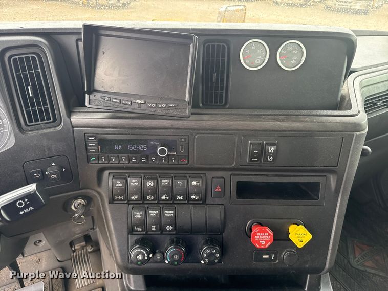 image for item FC4049 2024 International LT625 semi truck