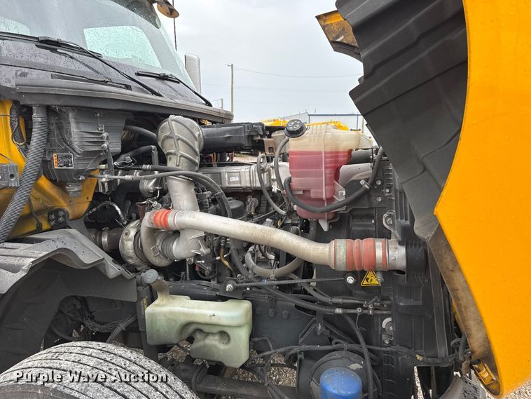 image for item FC4049 2024 International LT625 semi truck
