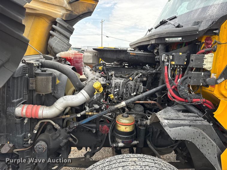 image for item FC4049 2024 International LT625 semi truck