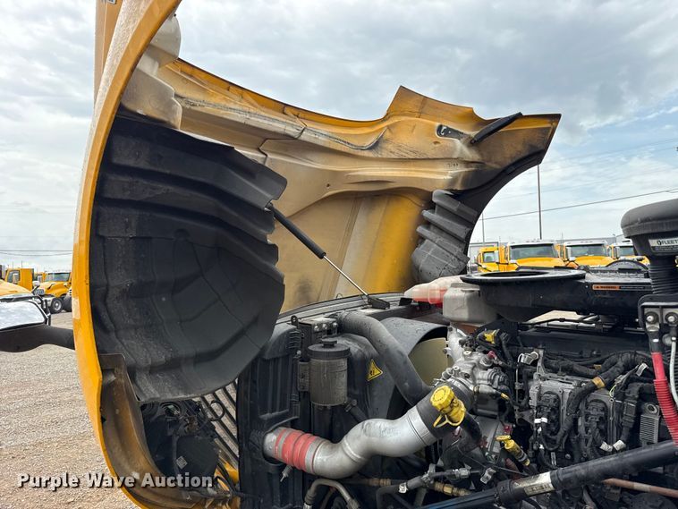image for item FC4049 2024 International LT625 semi truck