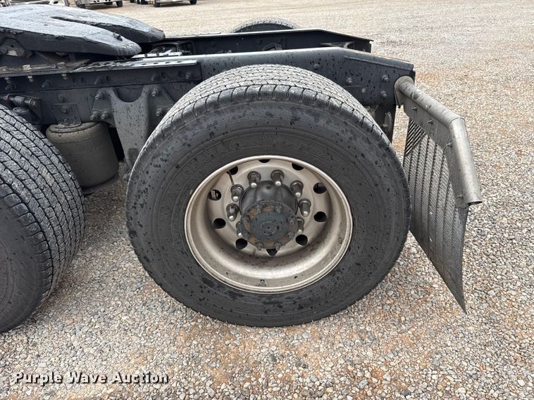 image for item FC4049 2024 International LT625 semi truck