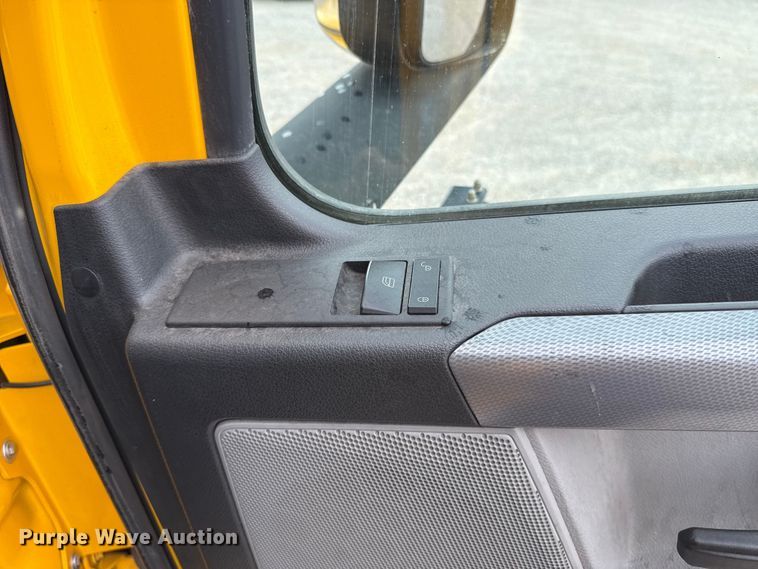 image for item FC4050 2022 Freightliner Cascadia 126 semi truck