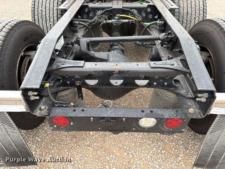 image for item FC4051 2023 International LT625 semi truck