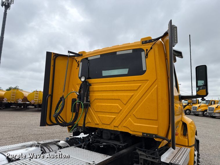 image for item FC4051 2023 International LT625 semi truck