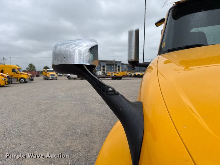 image for item FC4051 2023 International LT625 semi truck
