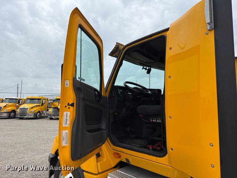 image for item FC4051 2023 International LT625 semi truck