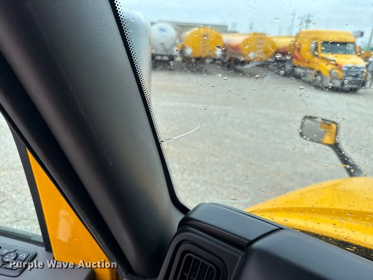image for item FC4051 2023 International LT625 semi truck